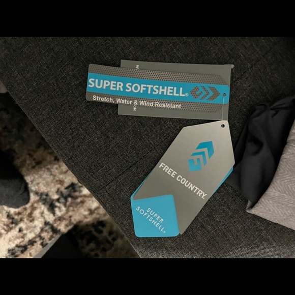 Woman’s jacket - Picture 10 of 15